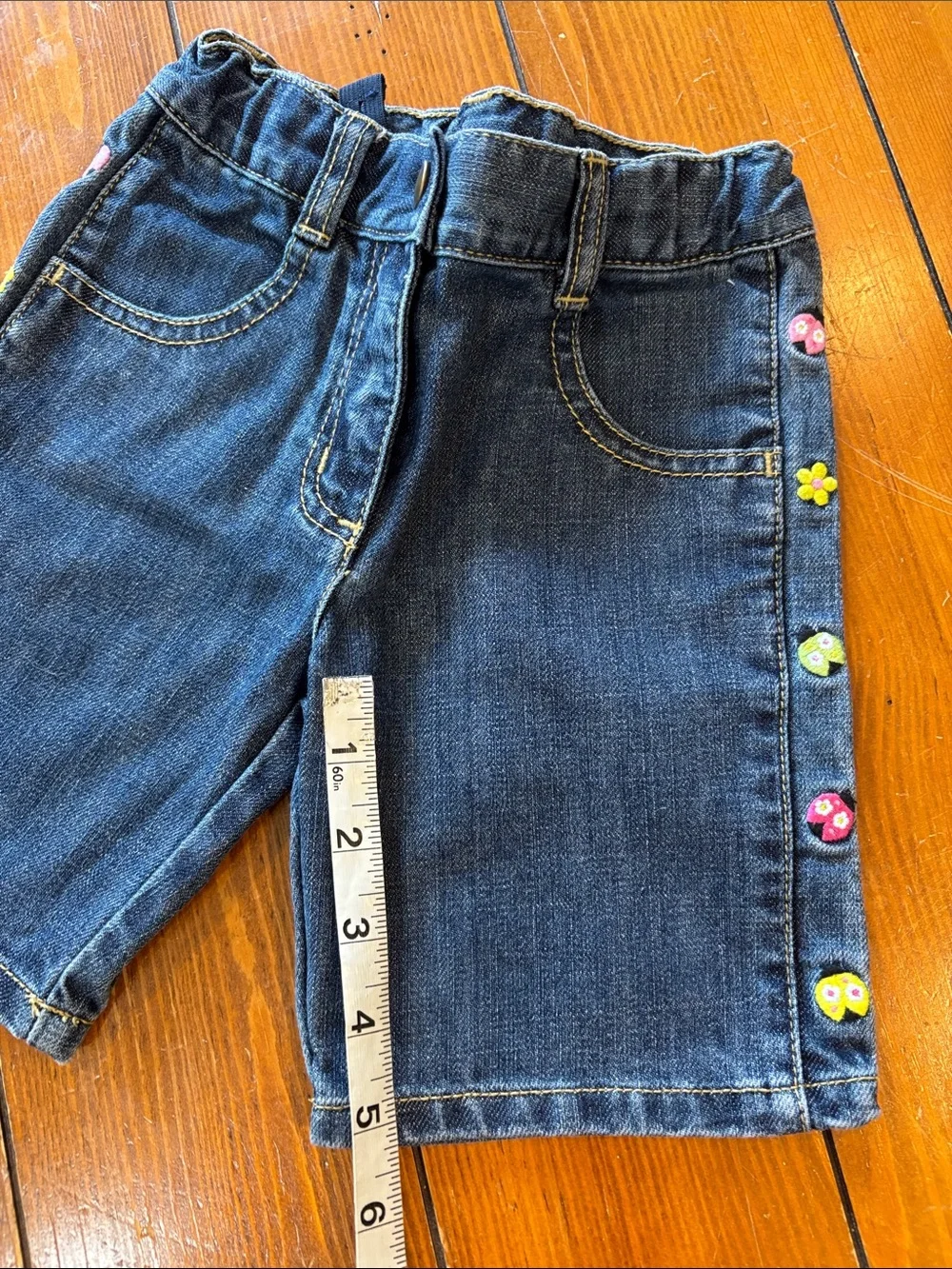Gymboree Dark Blue Denim Shorts with Side Embroidered Ladybugs Girls Size 4 EUC